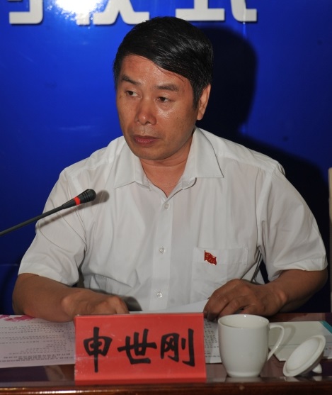 申世刚书记